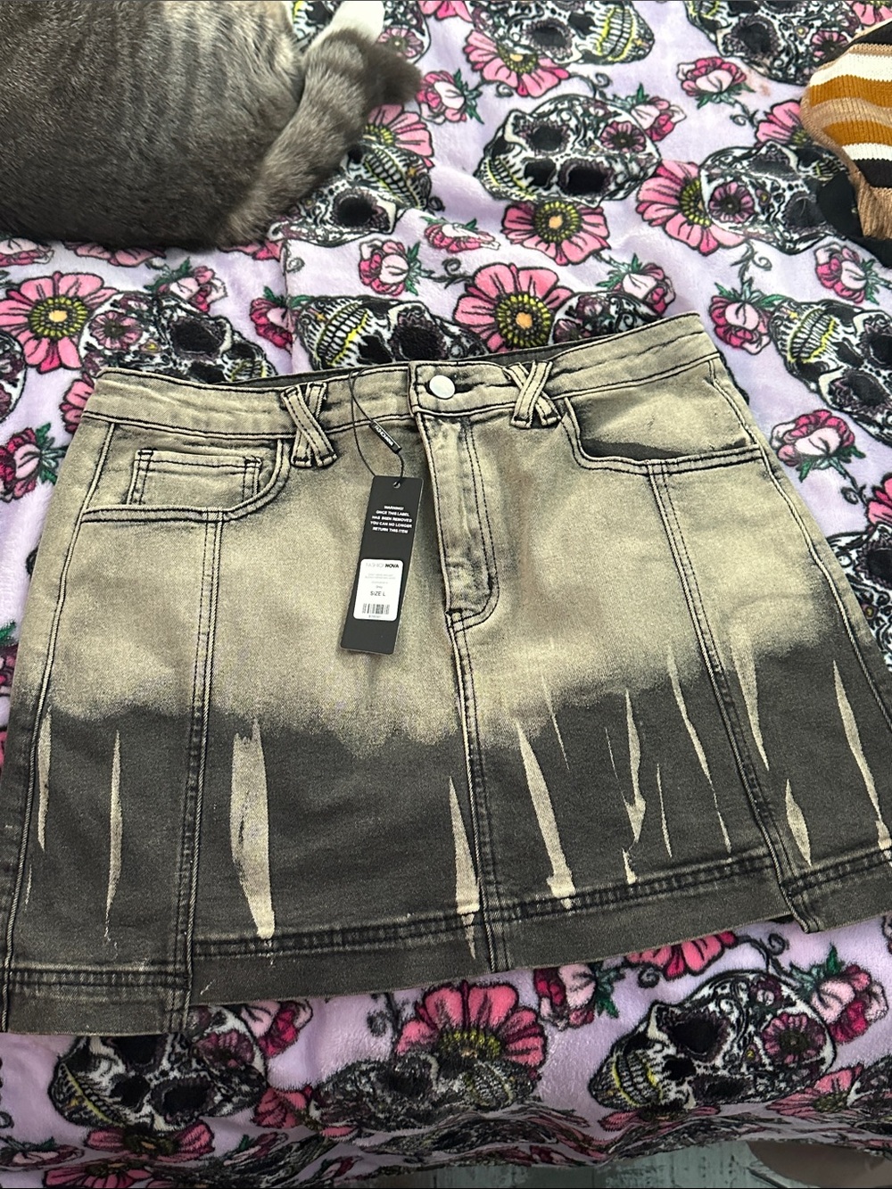 Fashion Nova Olive Green Distressed Mini Skirt - Picture 2 of 4